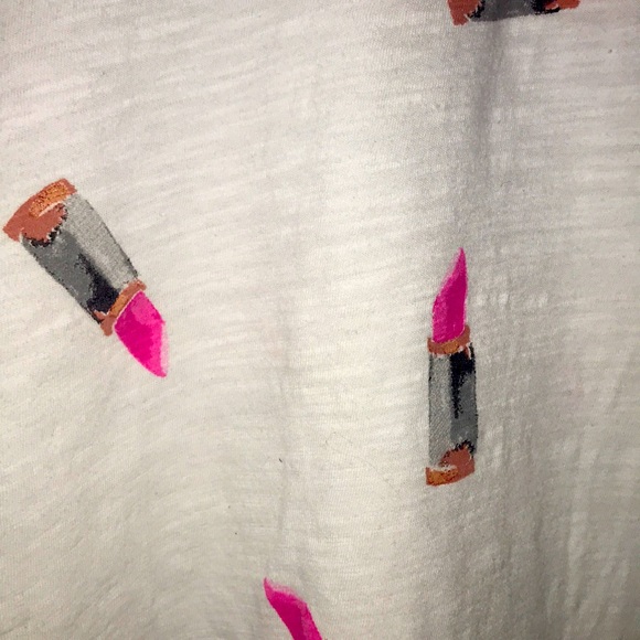 Lane Bryant lipstick t-shirt - Picture 5 of 12